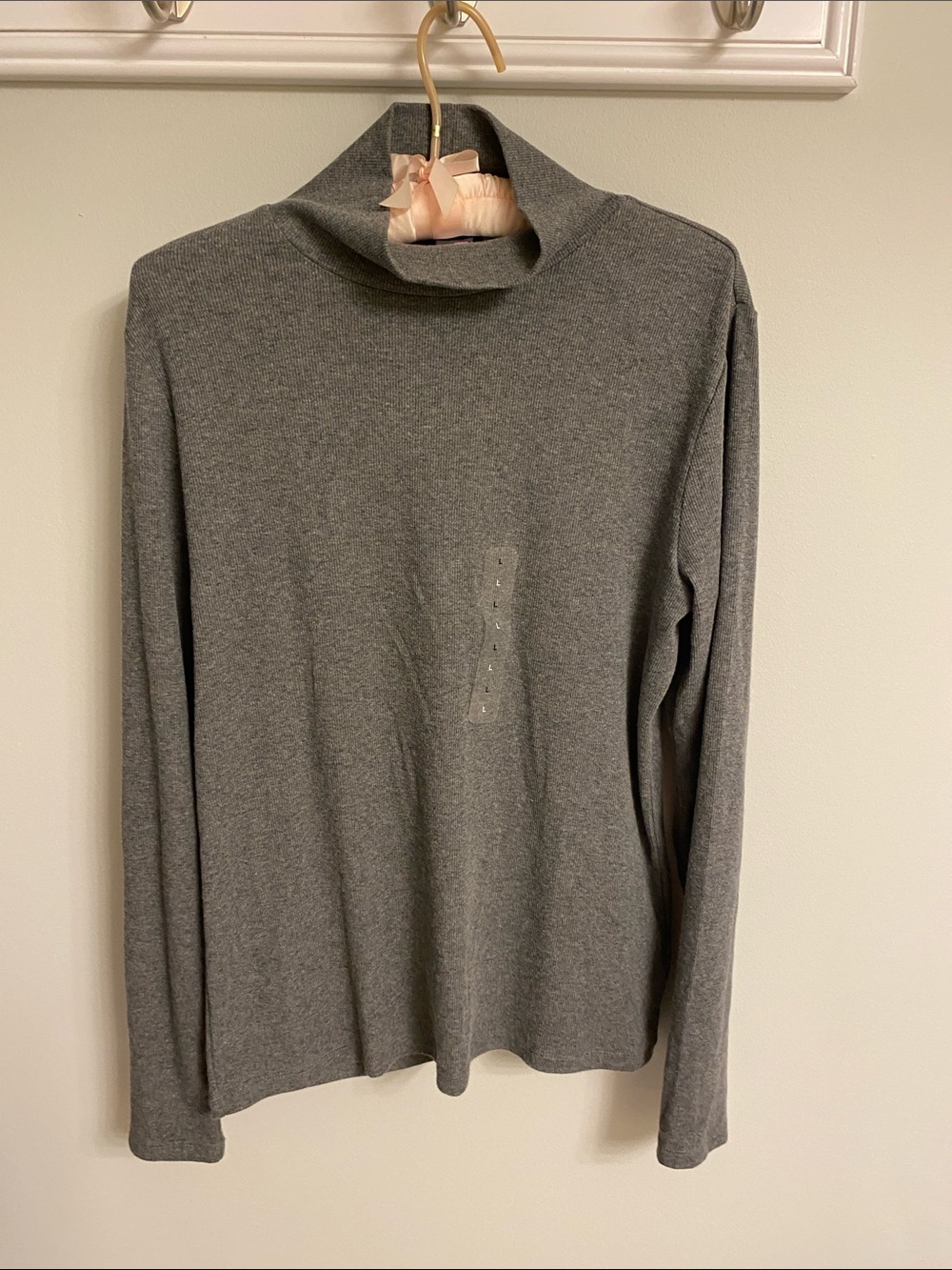 GAP Women's Charcoal Gray Lightweight Turtleneck Sweater